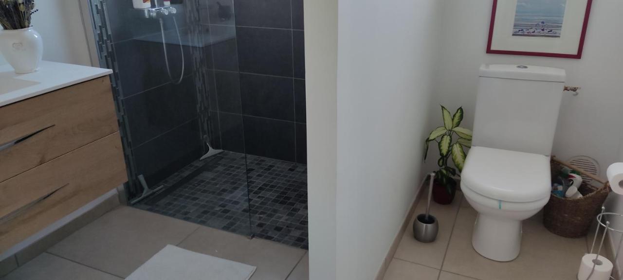 Chambre Et Petit Dejeuner Sérignan-du-Comtat Exteriör bild
